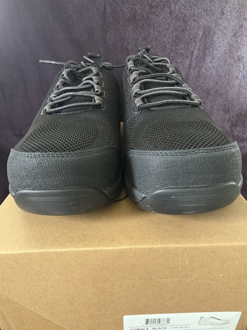 Men's Black Performance Lace-Up Sneakers